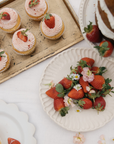 VANILLA & STRAWBERRY CUPCAKES