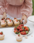 VANILLA & STRAWBERRY CUPCAKES