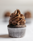CHOCOLATE BUTTERCREAM CUPCAKES