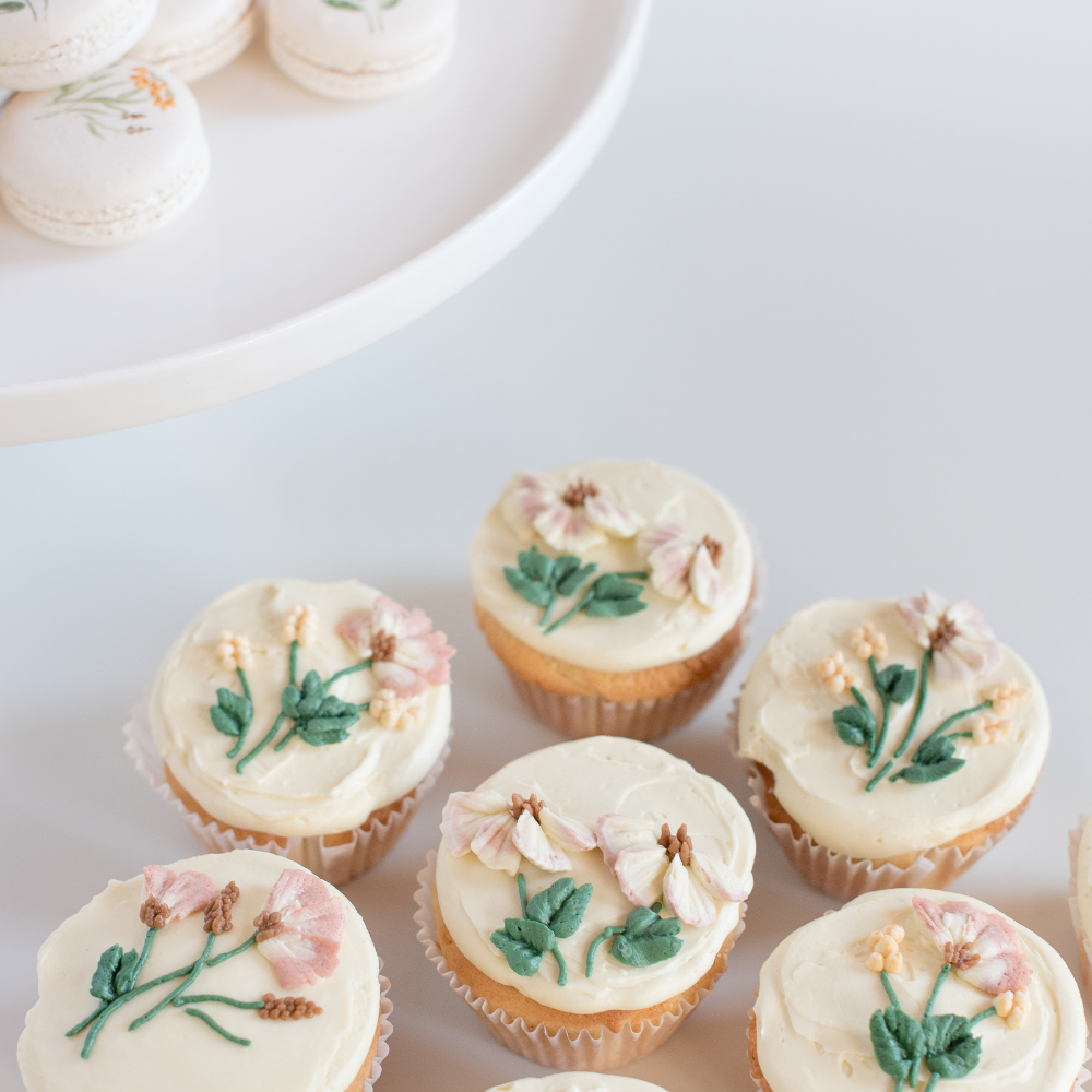 BOTANICAL CUPCAKES