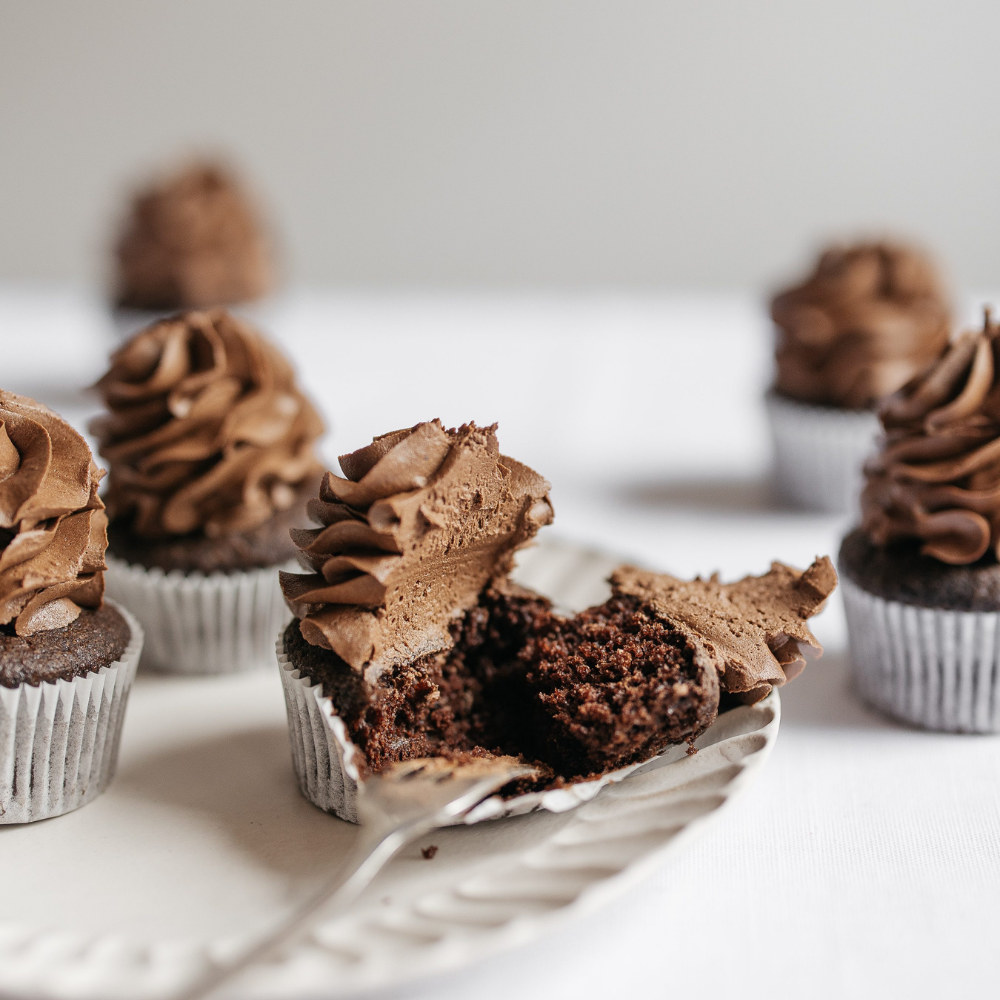 CHOCOLATE BUTTERCREAM CUPCAKES