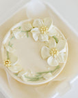 LUNCHBOX CAKES | FLORAL WREATH