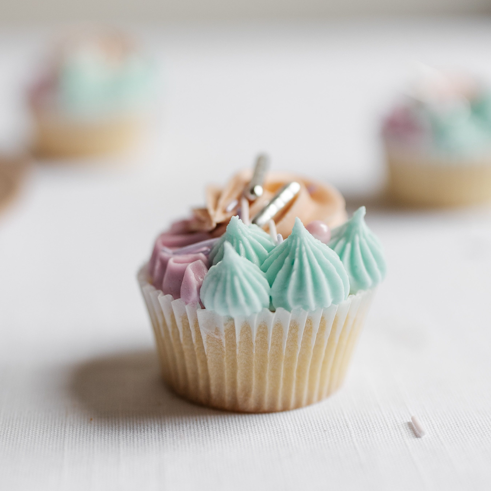 MULTI-PIPING CUPCAKES