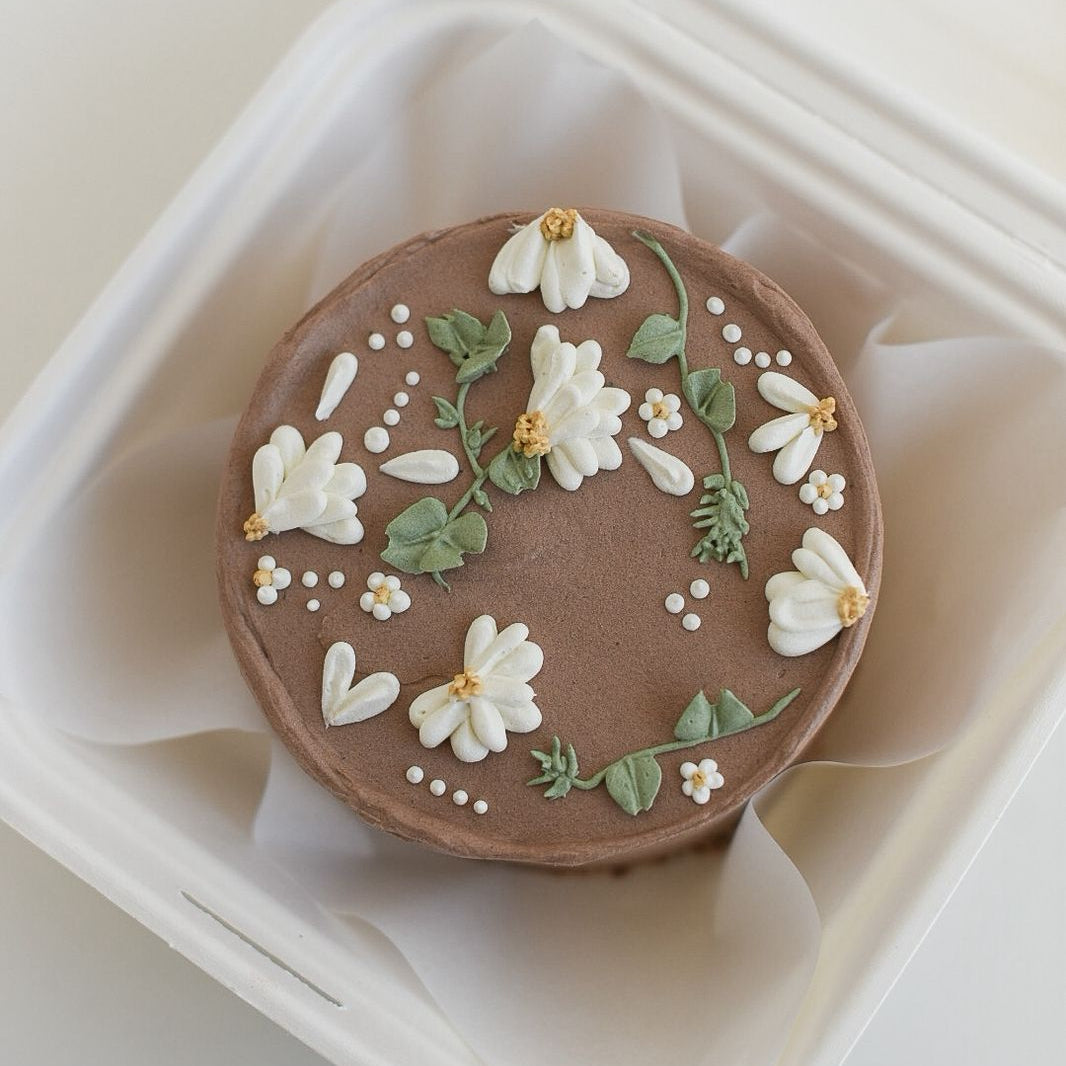 LUNCHBOX CAKES | WILDFLOWER WHISPER